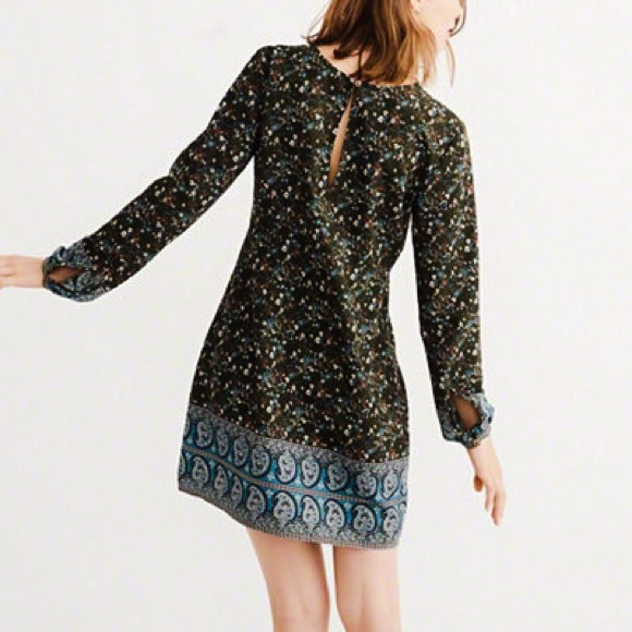 A&F Long-sleeve Boho Dress. - Picture 3 of 7